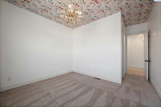 736 Mara Loop, Richland, WA 99352