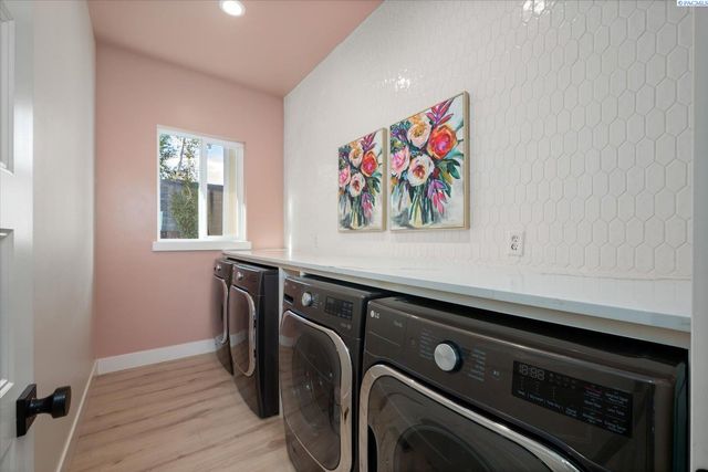 736 Mara Loop, Richland, WA 99352