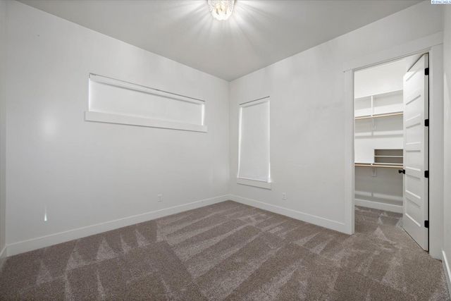 736 Mara Loop, Richland, WA 99352