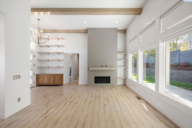 736 Mara Loop, Richland, WA 99352