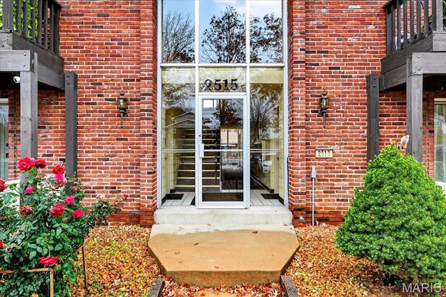 2515 Union Road F, St Louis, MO 63125