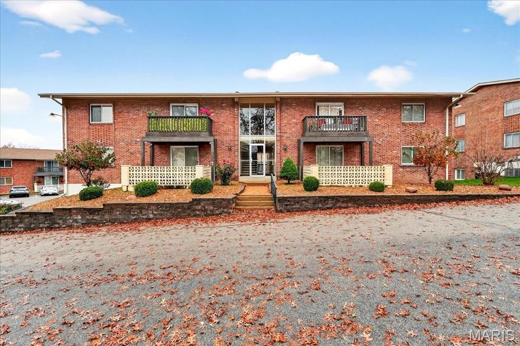 2515 Union Road F, St Louis, MO 63125
