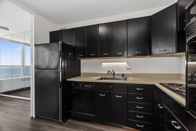 4800 S Chicago Beach Drive 2613N, Chicago, IL 60615