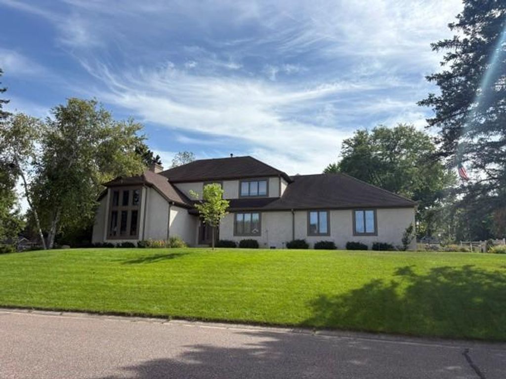 525 Sycamore Circle, Plymouth, MN 55441 — exterior