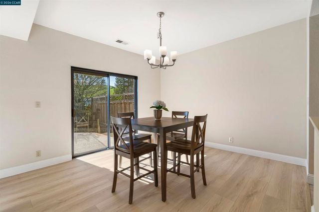 360 S Eagle Nest Lane, Danville, CA 94506