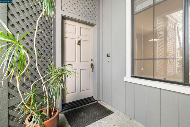 360 S Eagle Nest Lane, Danville, CA 94506