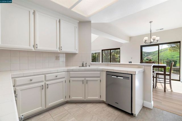 360 S Eagle Nest Lane, Danville, CA 94506