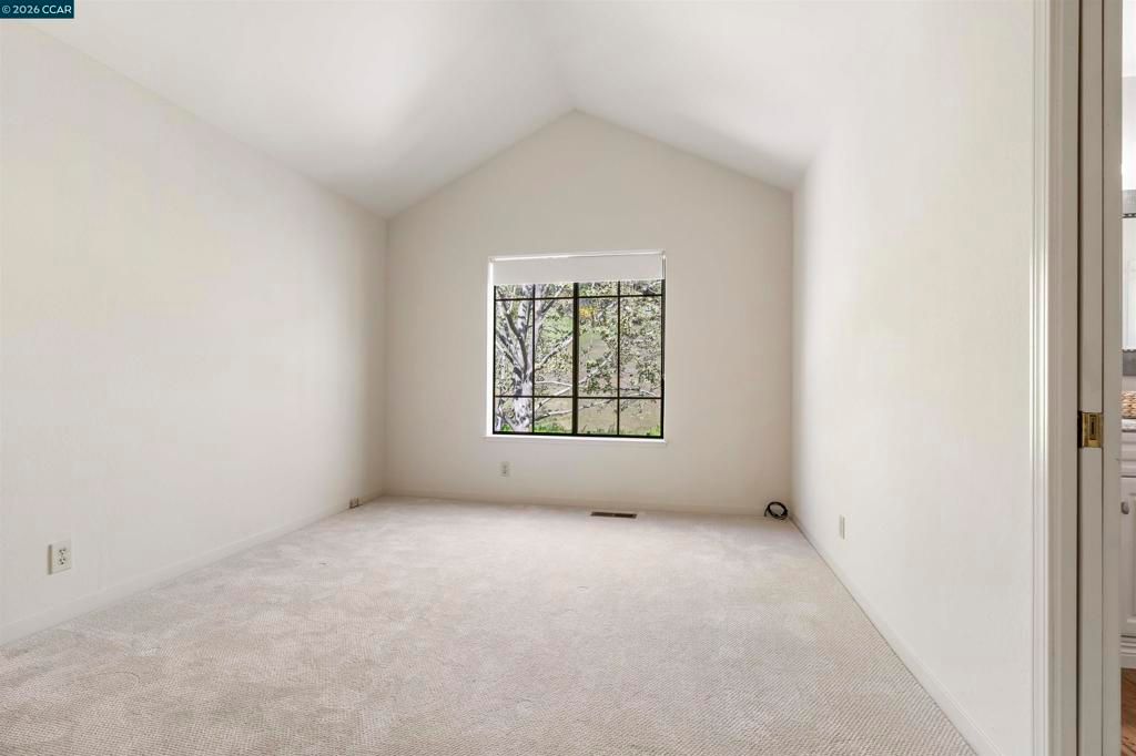 Image 32 of property listing at 360 S Eagle Nest Lane, Danville, CA 94506