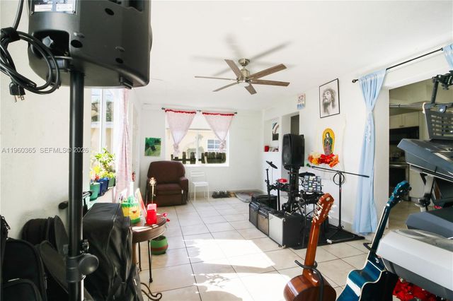 350 NW 119th St, Miami, FL 33168