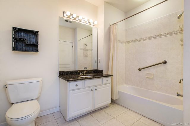 28 N De Baun Avenue 205, Suffern, NY 10901