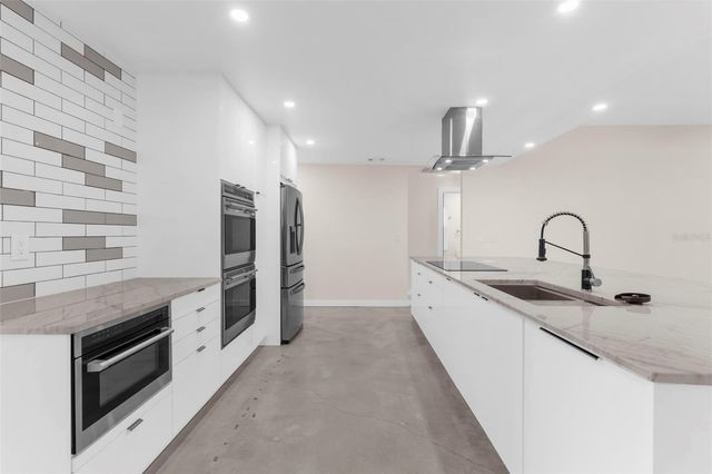 4250 MARLOWE DRIVE, Sarasota, FL 34241