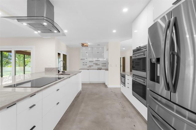 4250 MARLOWE DRIVE, Sarasota, FL 34241