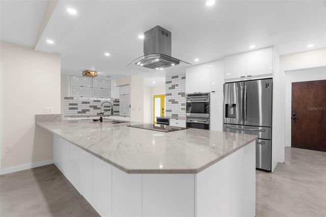 4250 MARLOWE DRIVE, Sarasota, FL 34241