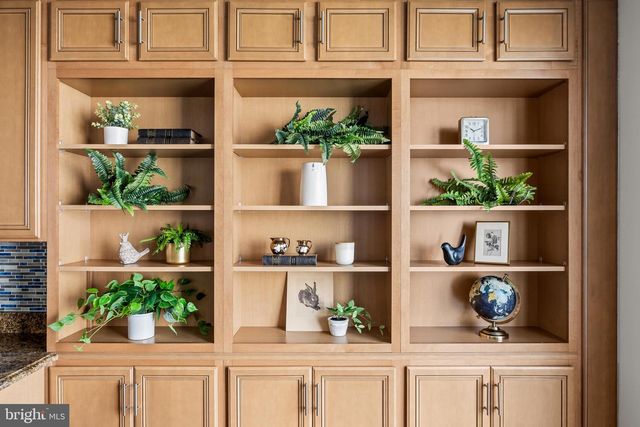 2007 GRANDSTAND WAY, Cherry Hill, NJ 08002