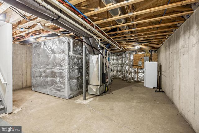 2007 GRANDSTAND WAY, Cherry Hill, NJ 08002