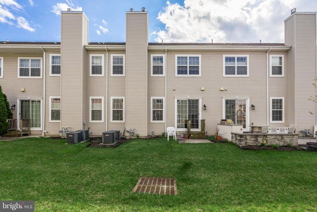 2007 GRANDSTAND WAY, Cherry Hill, NJ 08002