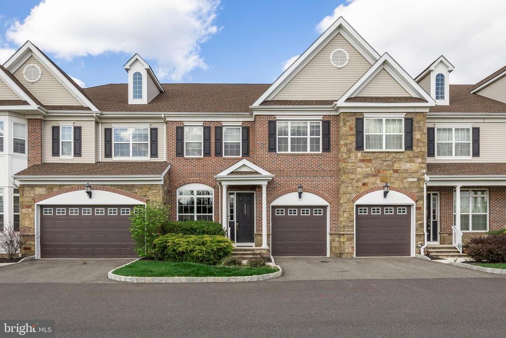 2007 GRANDSTAND WAY, Cherry Hill, NJ 08002