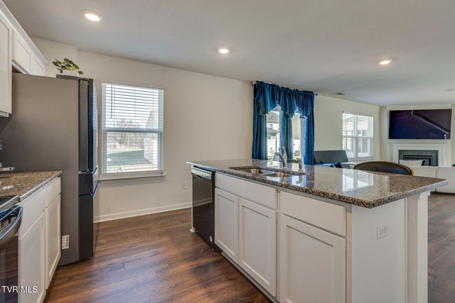 1249 Stamp Lodge Road, Kingsport, TN 37660