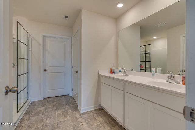 1249 Stamp Lodge Road, Kingsport, TN 37660