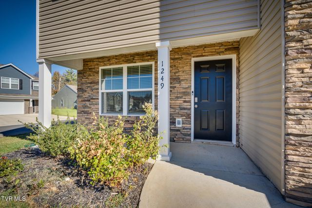 1249 Stamp Lodge Road, Kingsport, TN 37660