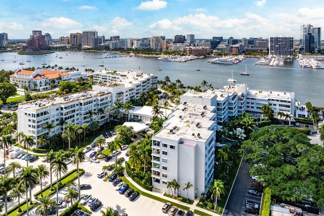 44 COCOANUT Row 526B, Palm Beach, FL 33480