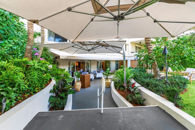 44 COCOANUT Row 526B, Palm Beach, FL 33480