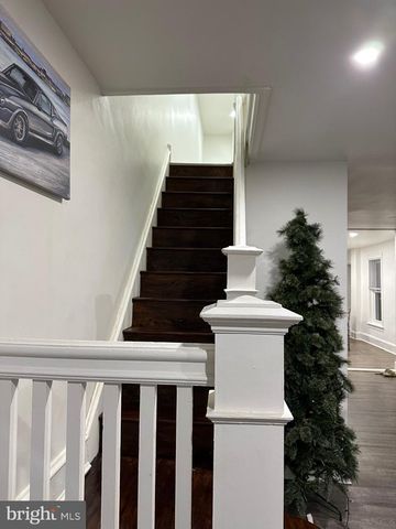 482 MARTIN ST, Philadelphia, PA 19128