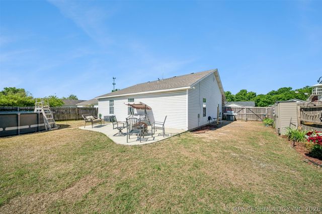 1922 Lexington Road, Claremore, OK 74017