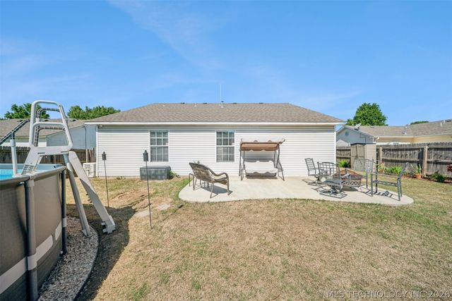 1922 Lexington Road, Claremore, OK 74017