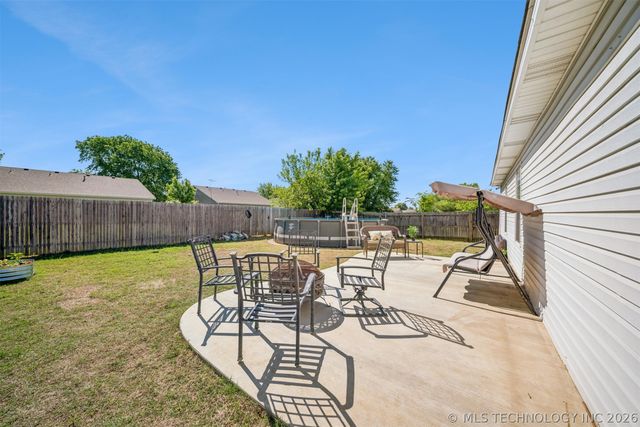 1922 Lexington Road, Claremore, OK 74017