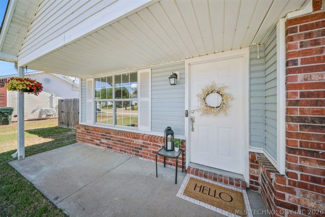 1922 Lexington Road, Claremore, OK 74017