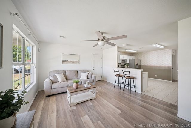 1922 Lexington Road, Claremore, OK 74017