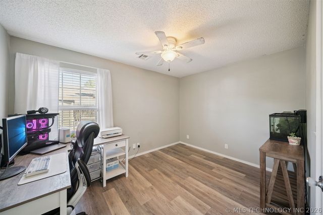 1922 Lexington Road, Claremore, OK 74017