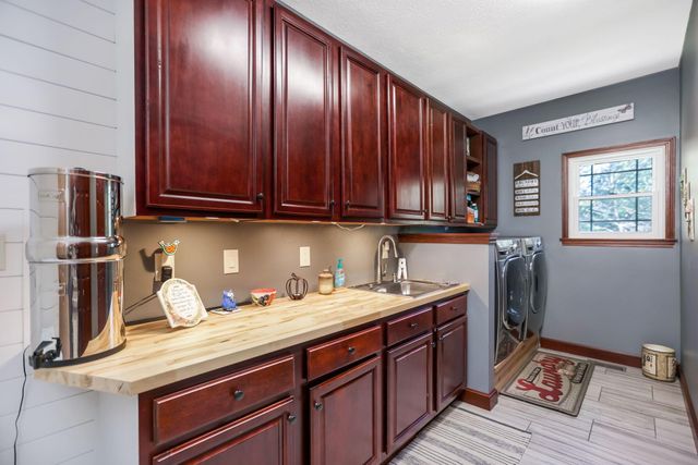 13958 Johnstown Utica Road, Johnstown, OH 43031