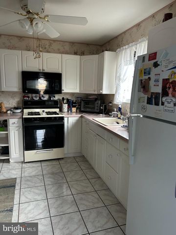 7660 3RD AVE, Glen Burnie, MD 21060