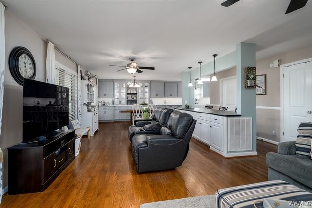 11991 GRANDVIEW, Northport, AL 35475