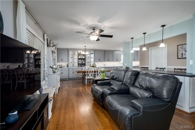 11991 GRANDVIEW, Northport, AL 35475