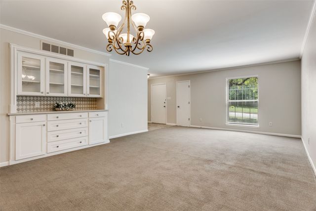 5116 Lovell Avenue, Fort Worth, TX 76107