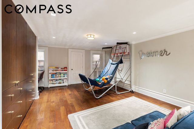 304 E 82nd Street, New York City, NY 10028