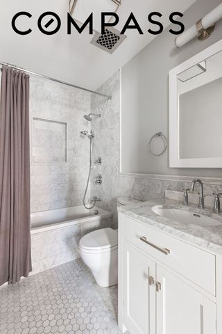 304 E 82nd Street, New York City, NY 10028