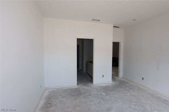 5093 Shepherds Glen, Willoughby, OH 44094