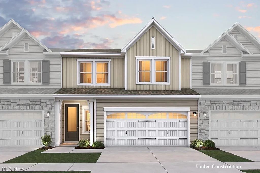 5093 Shepherds Glen, Willoughby, OH 44094