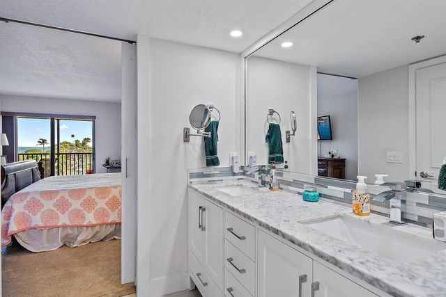 500 Ocean Trail Way 406, Jupiter, FL 33477