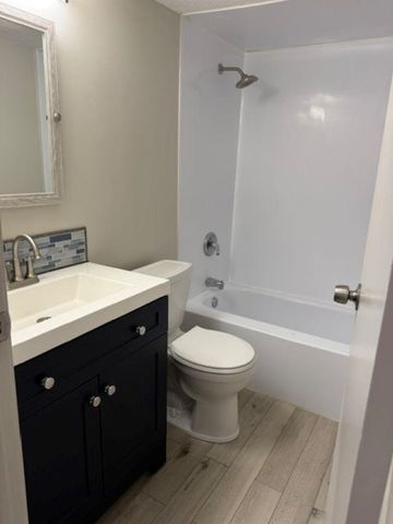 14730 E 63rd Street S, Derby, KS 67037