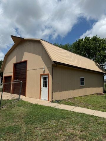 14730 E 63rd Street S, Derby, KS 67037