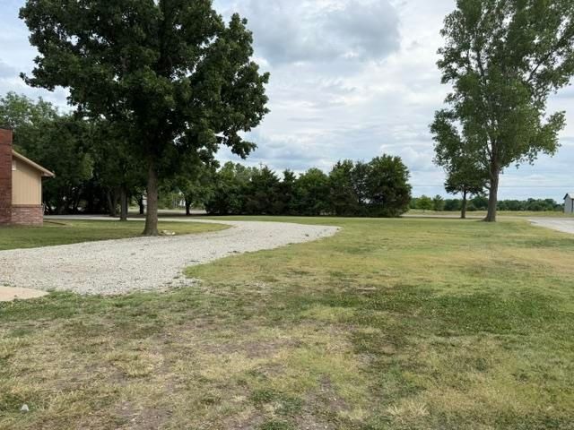 14730 E 63rd Street S, Derby, KS 67037