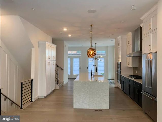 1870 EASTERLY RD, Reston, VA 20190