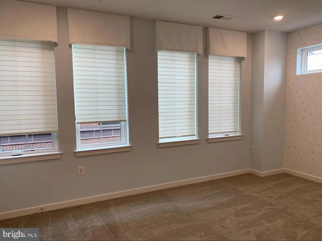 1870 EASTERLY RD, Reston, VA 20190