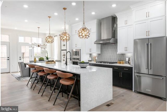 1870 EASTERLY RD, Reston, VA 20190