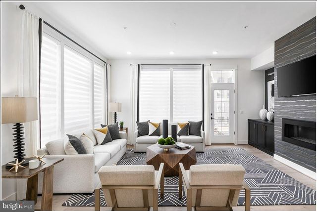 1870 EASTERLY RD, Reston, VA 20190